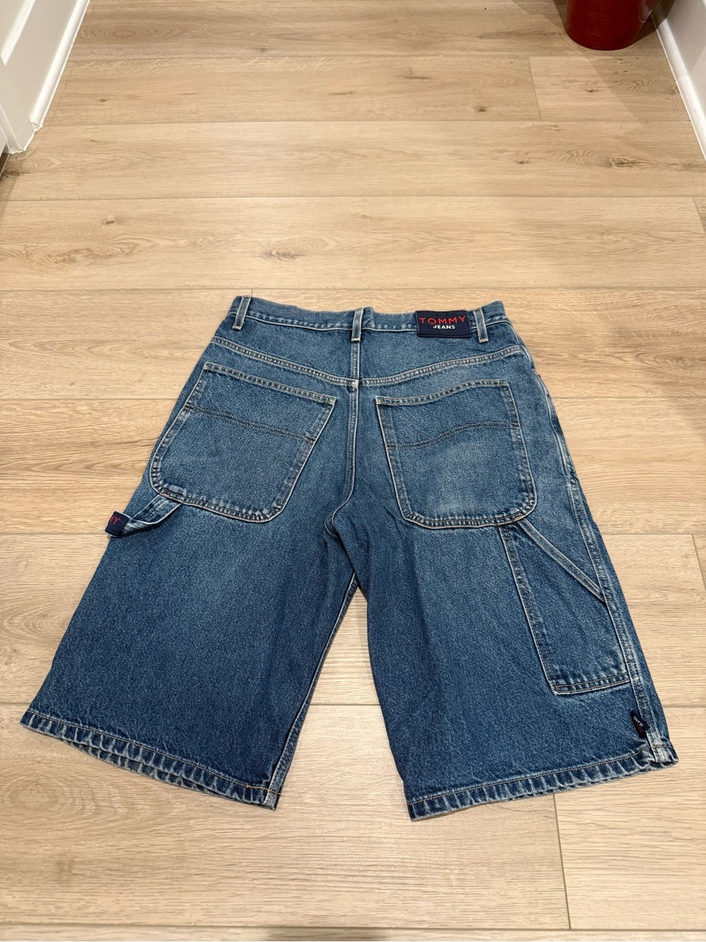 Vintage Tommy Hilfiger Mens Denim Carpenter Shorts Size 31 Waist Flag Logo